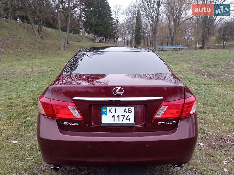 Седан Lexus ES 2008 в Бобровице