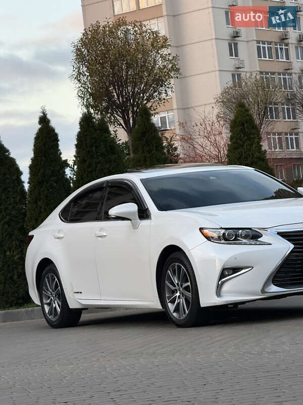 Седан Lexus ES 2016 в Одессе