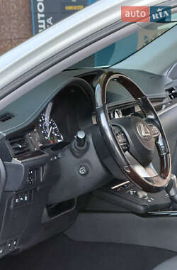 Седан Lexus ES 2016 в Одессе