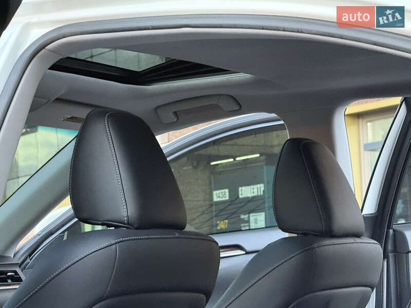 Седан Lexus ES 2016 в Одесі