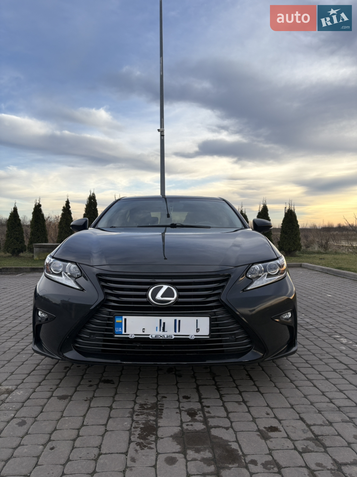 2017 Lexus ES - мініатюра 16