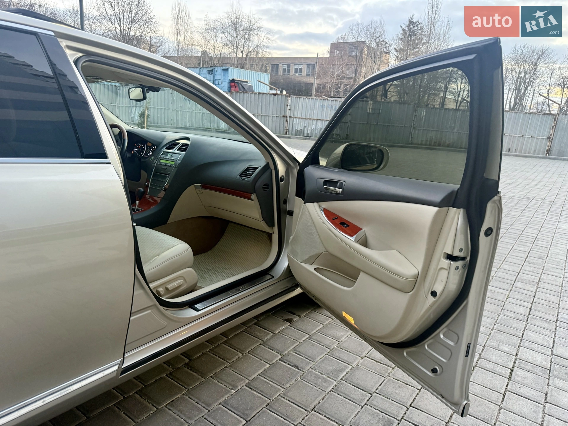 2010 Lexus ES - мініатюра 45