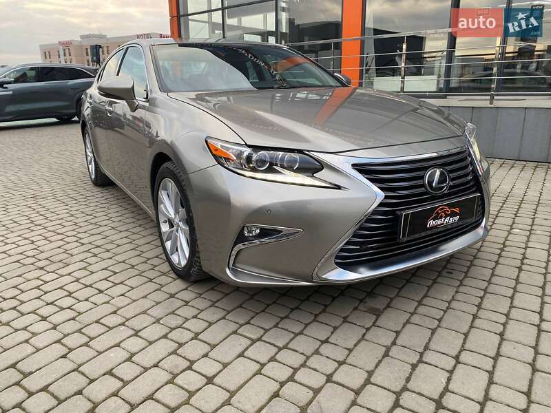Lexus ES 2017
