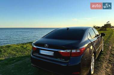 Седан Lexus ES 2015 в Одессе