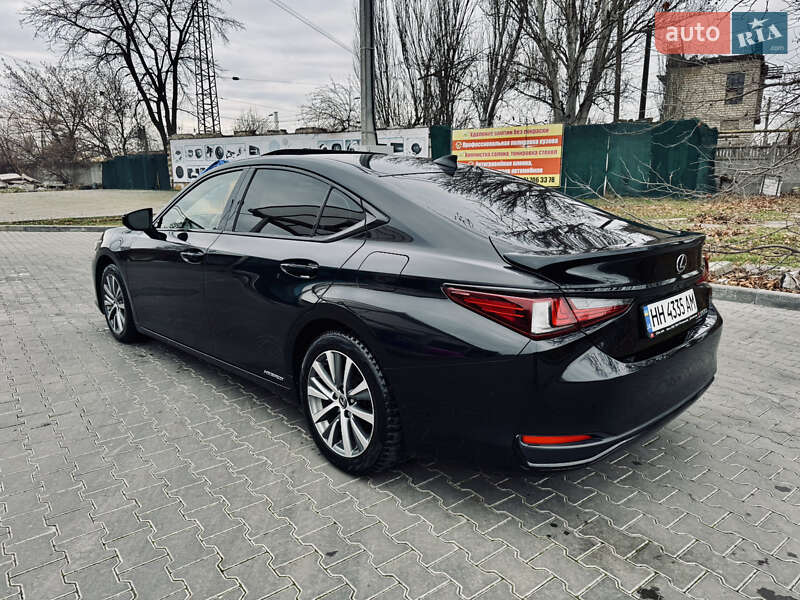Седан Lexus ES 2019 в Одессе