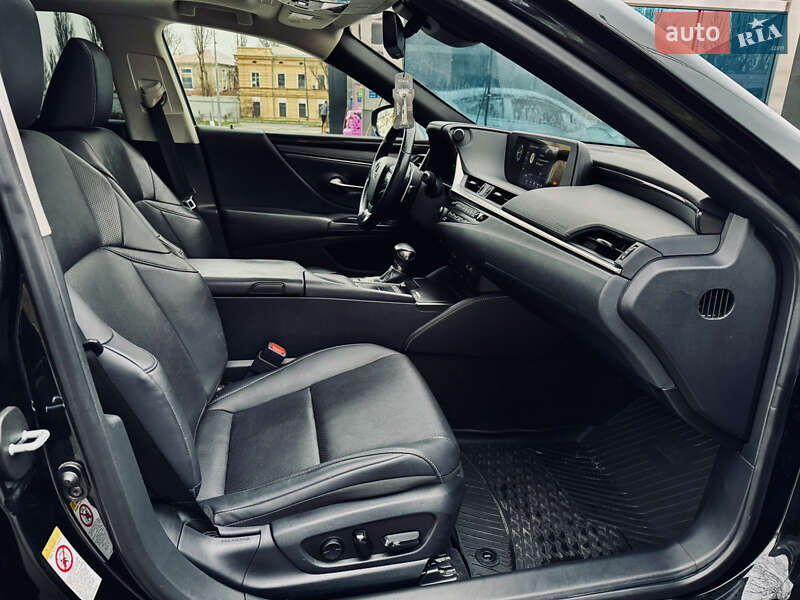 Седан Lexus ES 2019 в Одессе