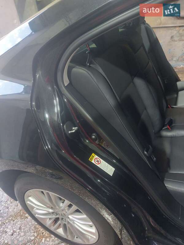 Седан Lexus ES 2016 в Харкові