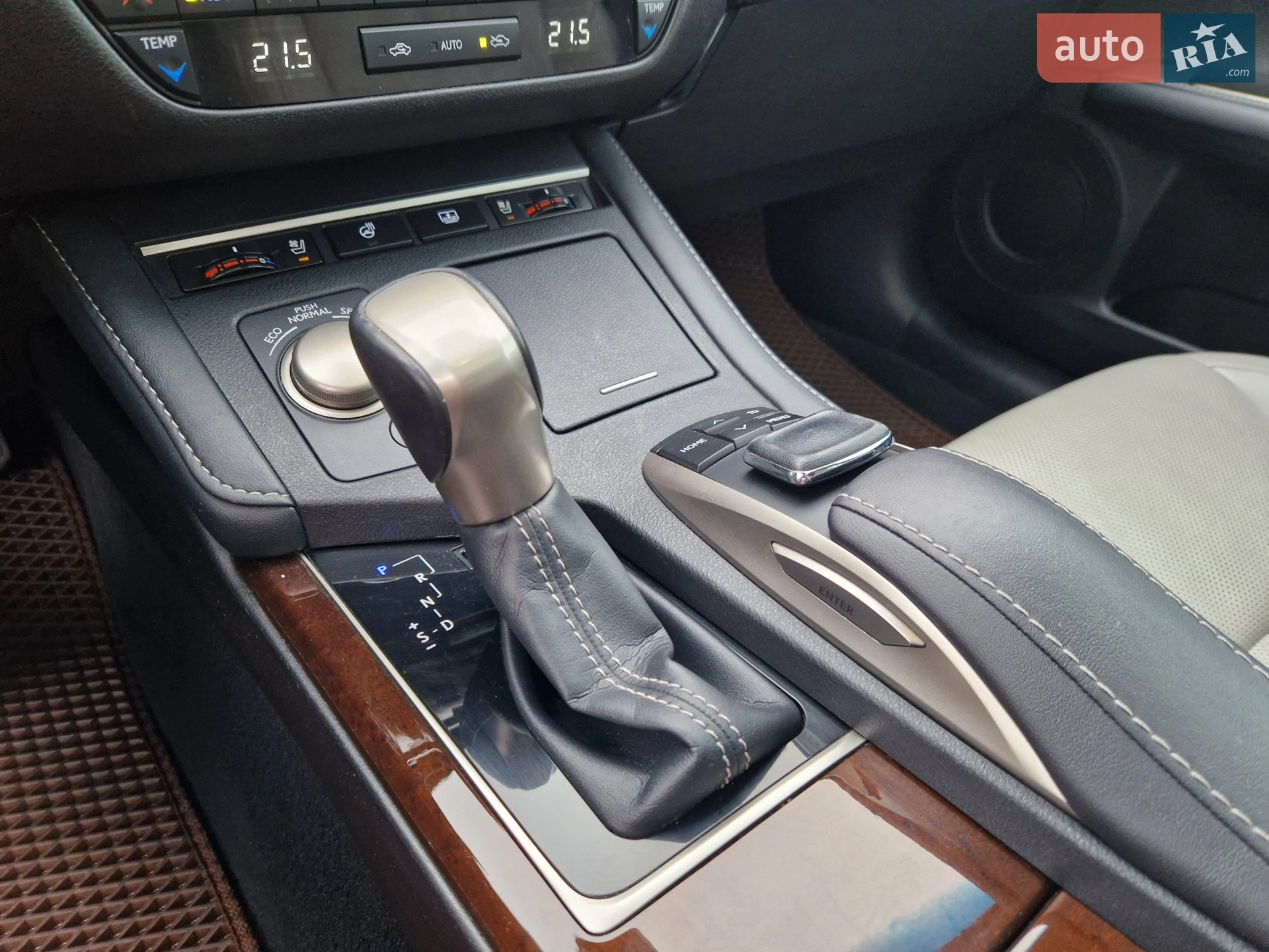 2016 Lexus ES - мініатюра 27