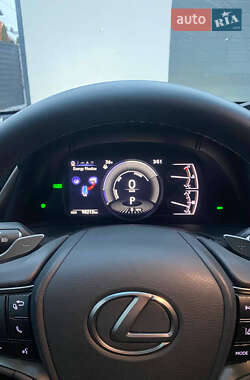 Седан Lexus ES 2019 в Киеве