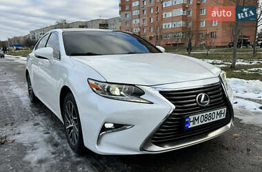 Седан Lexus ES 2016 в Сумах