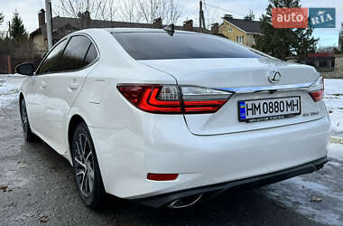 Седан Lexus ES 2016 в Сумах