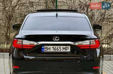 Седан Lexus ES 2018 в Одесі