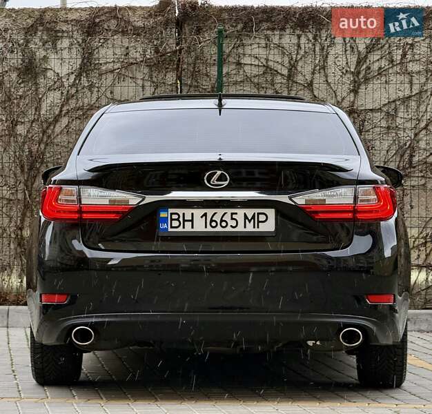 Седан Lexus ES 2018 в Одесі