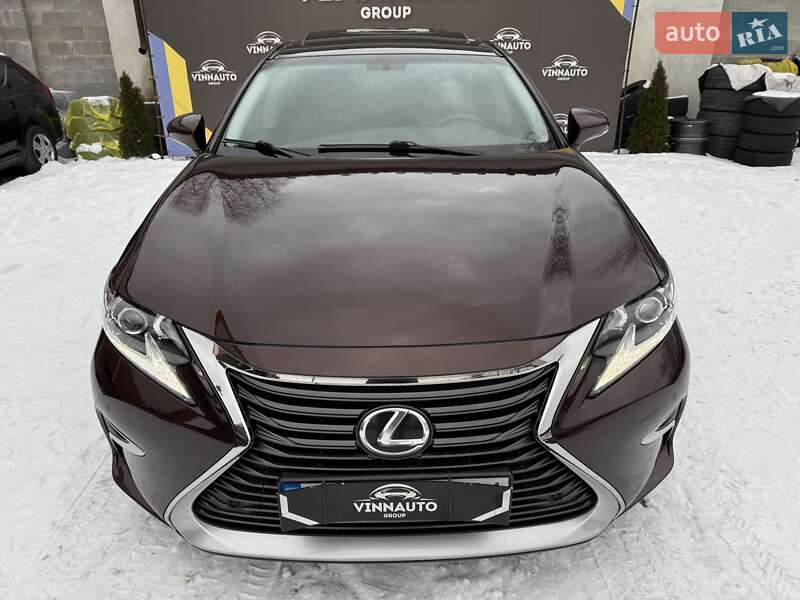 Седан Lexus ES 2016 в Виннице