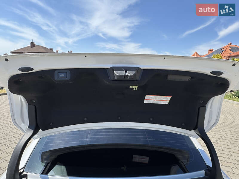 Седан Lexus ES 2020 в Одессе