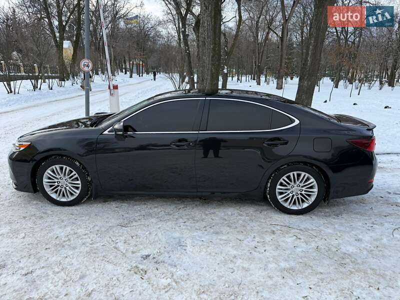 Седан Lexus ES 2016 в Днепре