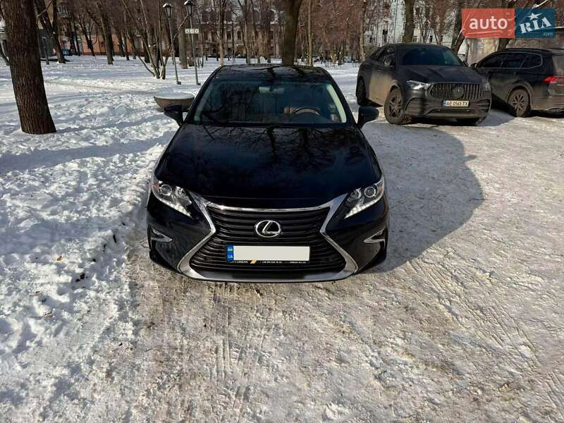 Седан Lexus ES 2016 в Днепре