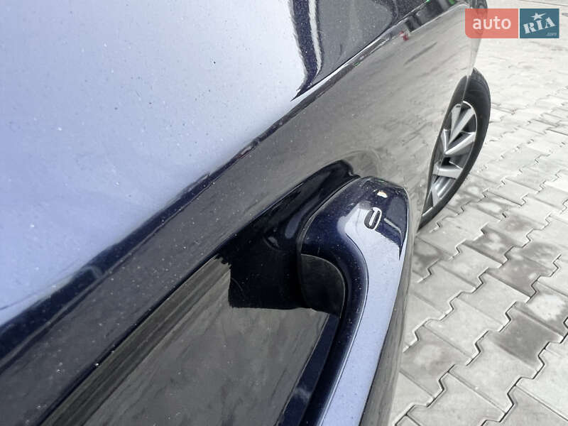 Седан Lexus ES 2019 в Днепре