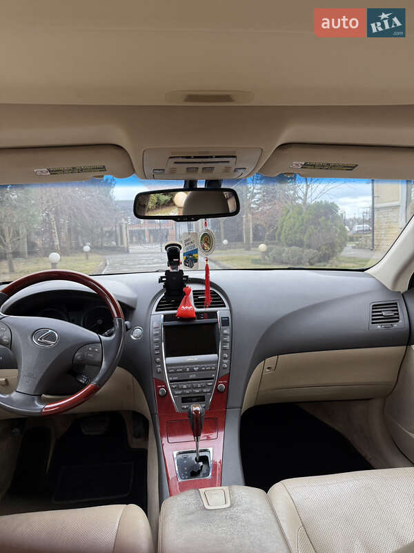 Седан Lexus ES 2008 в Сарнах