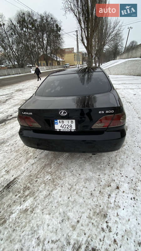 Седан Lexus ES 2001 в Крыжополе