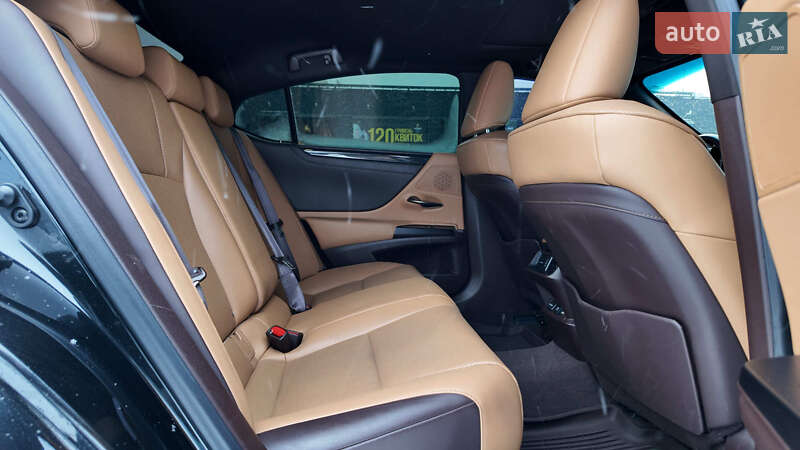 Седан Lexus ES 2021 в Киеве фото 9 Седан Lexus ES 2021 в Киеве