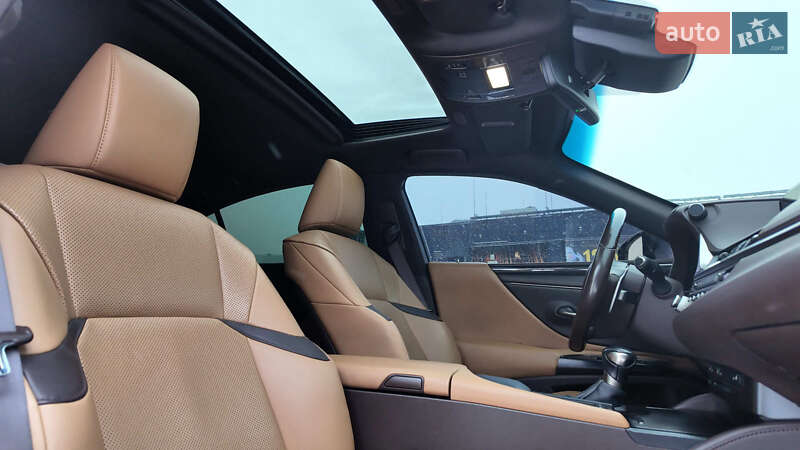 Седан Lexus ES 2021 в Киеве фото 13 Седан Lexus ES 2021 в Киеве