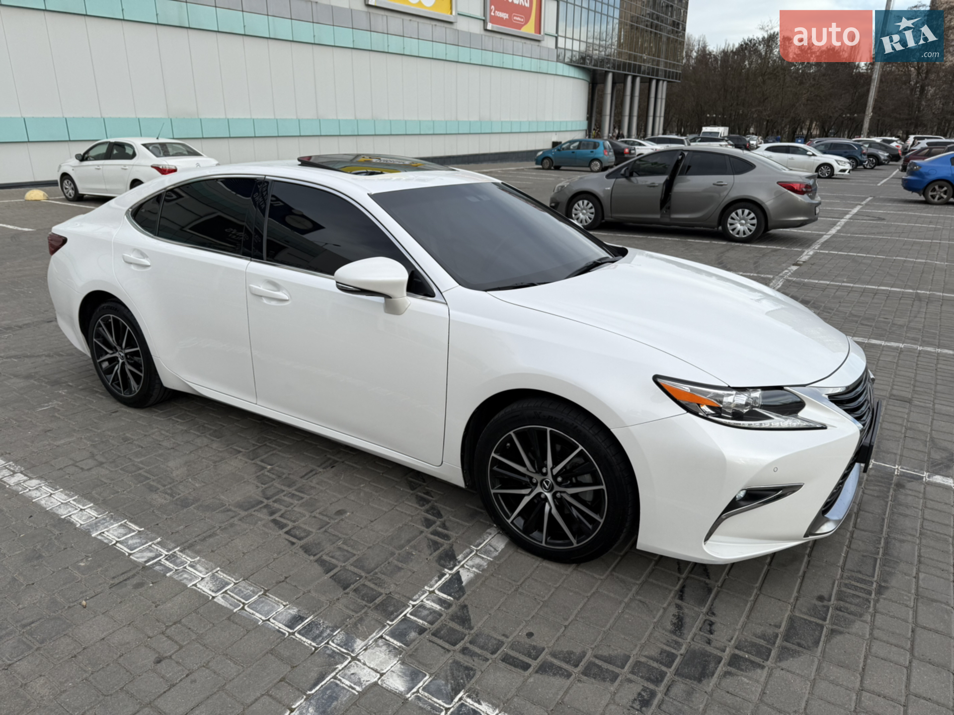 2017 Lexus ES - мініатюра 9