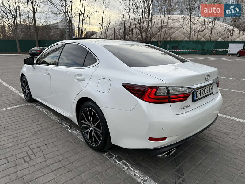 Седан Lexus ES 2017 в Одессе