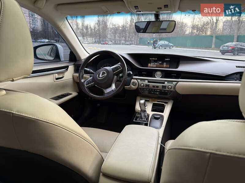 Седан Lexus ES 2017 в Одессе