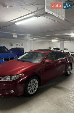 Седан Lexus ES 2014 в Днепре