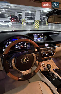 Седан Lexus ES 2014 в Днепре