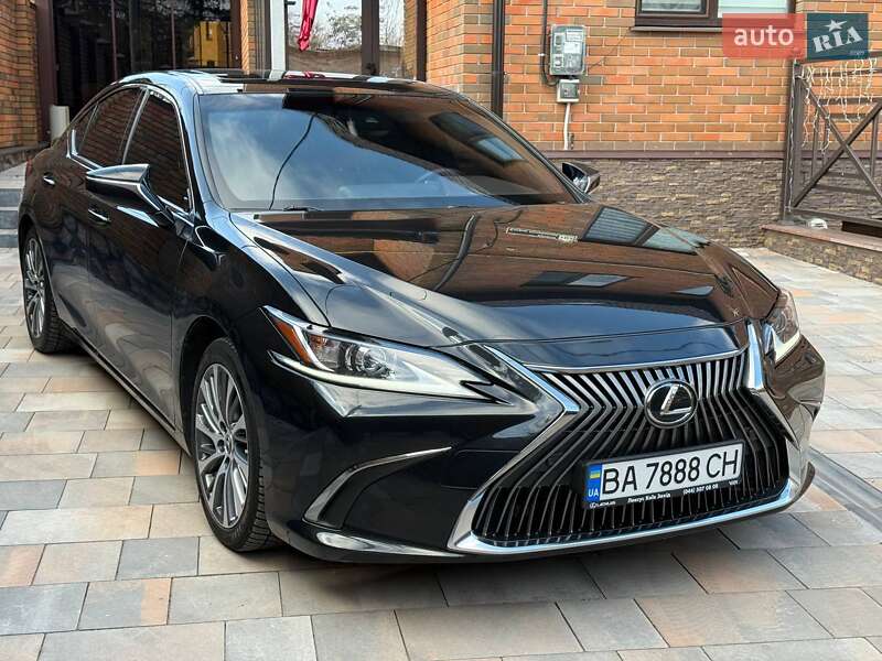 Седан Lexus ES 2020 в Кропивницком