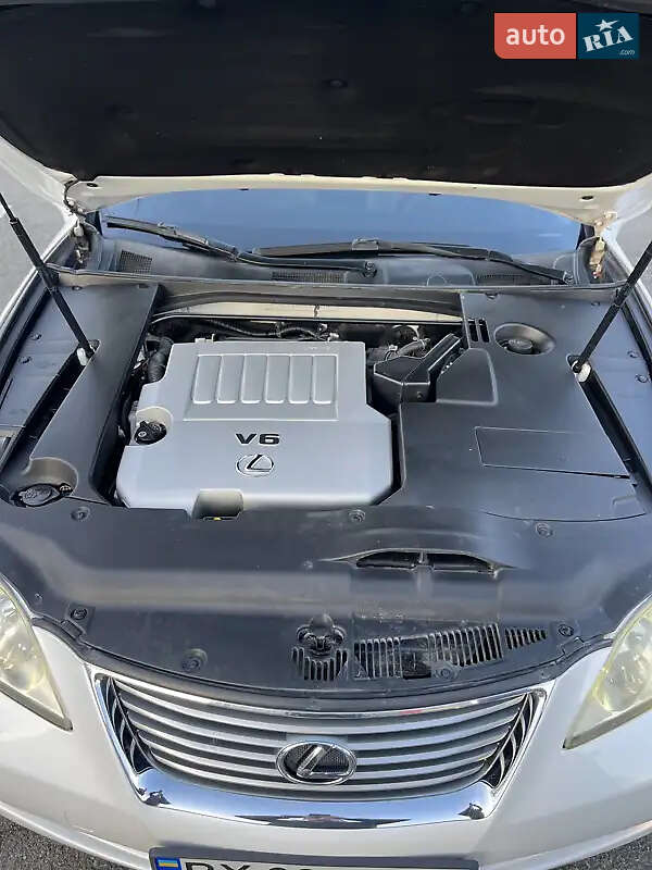 Седан Lexus ES 2008 в Умани