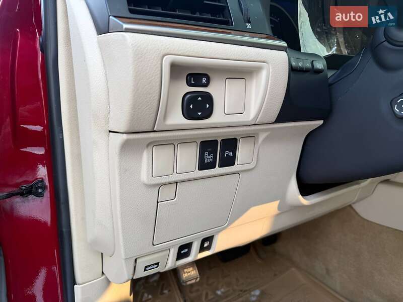 Седан Lexus ES 2014 в Киеве