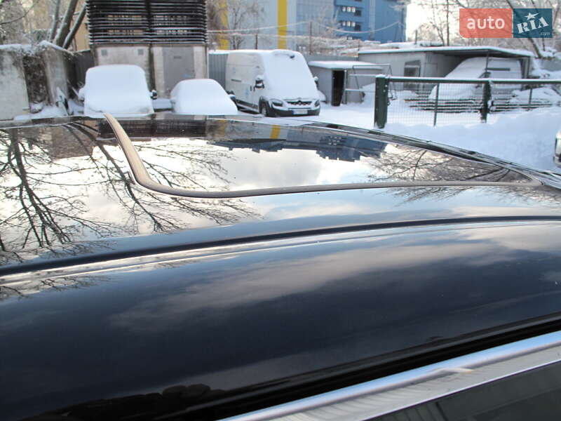 Седан Lexus ES 2016 в Киеве