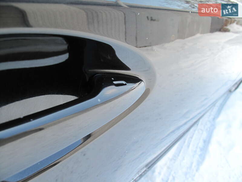 Седан Lexus ES 2016 в Киеве