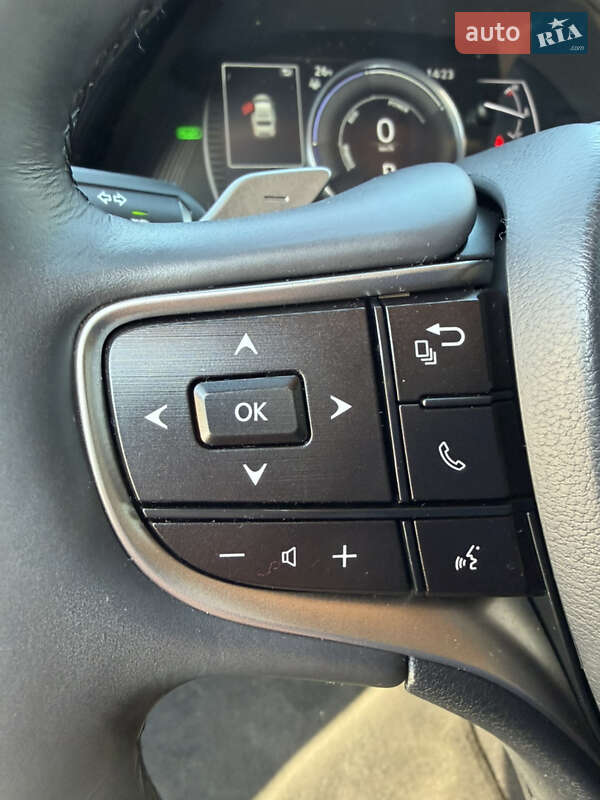 Седан Lexus ES 2024 в Львове