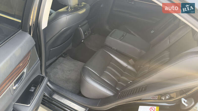 Седан Lexus ES 2016 в Києві фото 12 Седан Lexus ES 2016 в Києві