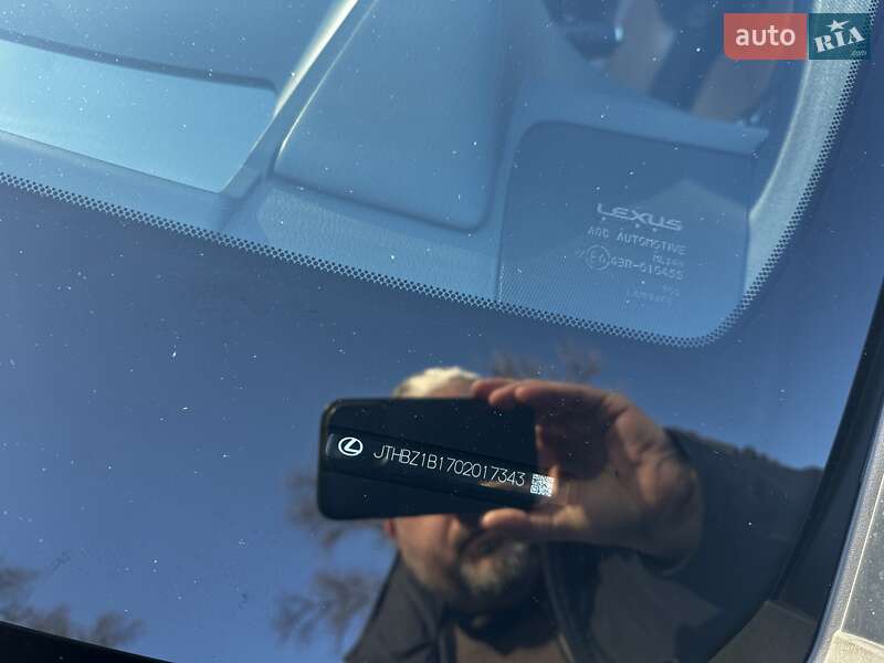 Седан Lexus ES 2022 в Львові