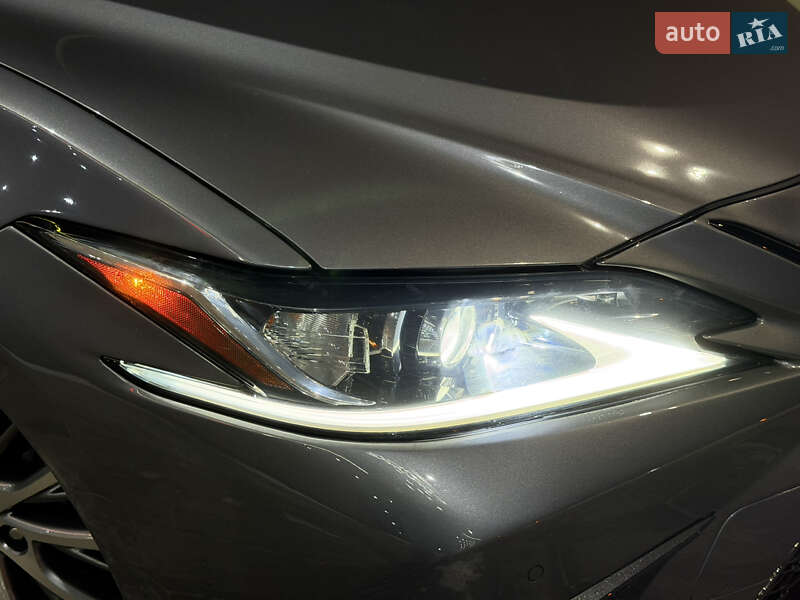 Седан Lexus ES 2019 в Харькове фото 12 Седан Lexus ES 2019 в Харькове