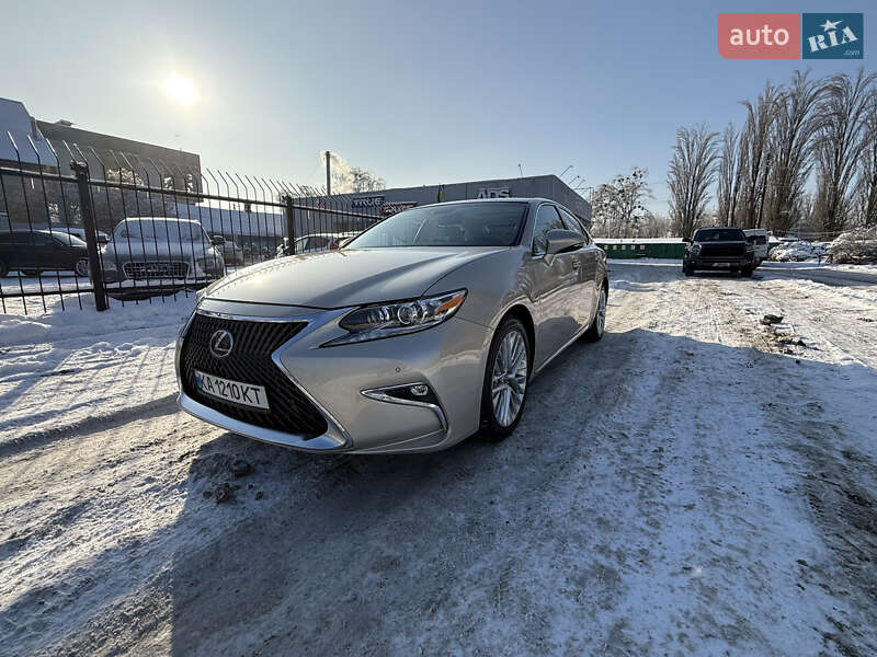 Седан Lexus ES 2014 в Киеве фото Седан Lexus ES 2014 в Киеве