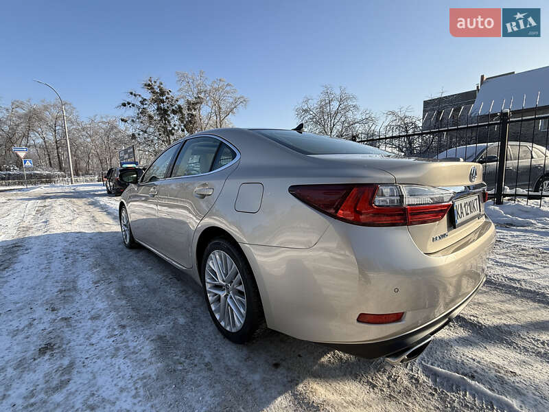 Седан Lexus ES 2014 в Киеве фото 7 Седан Lexus ES 2014 в Киеве