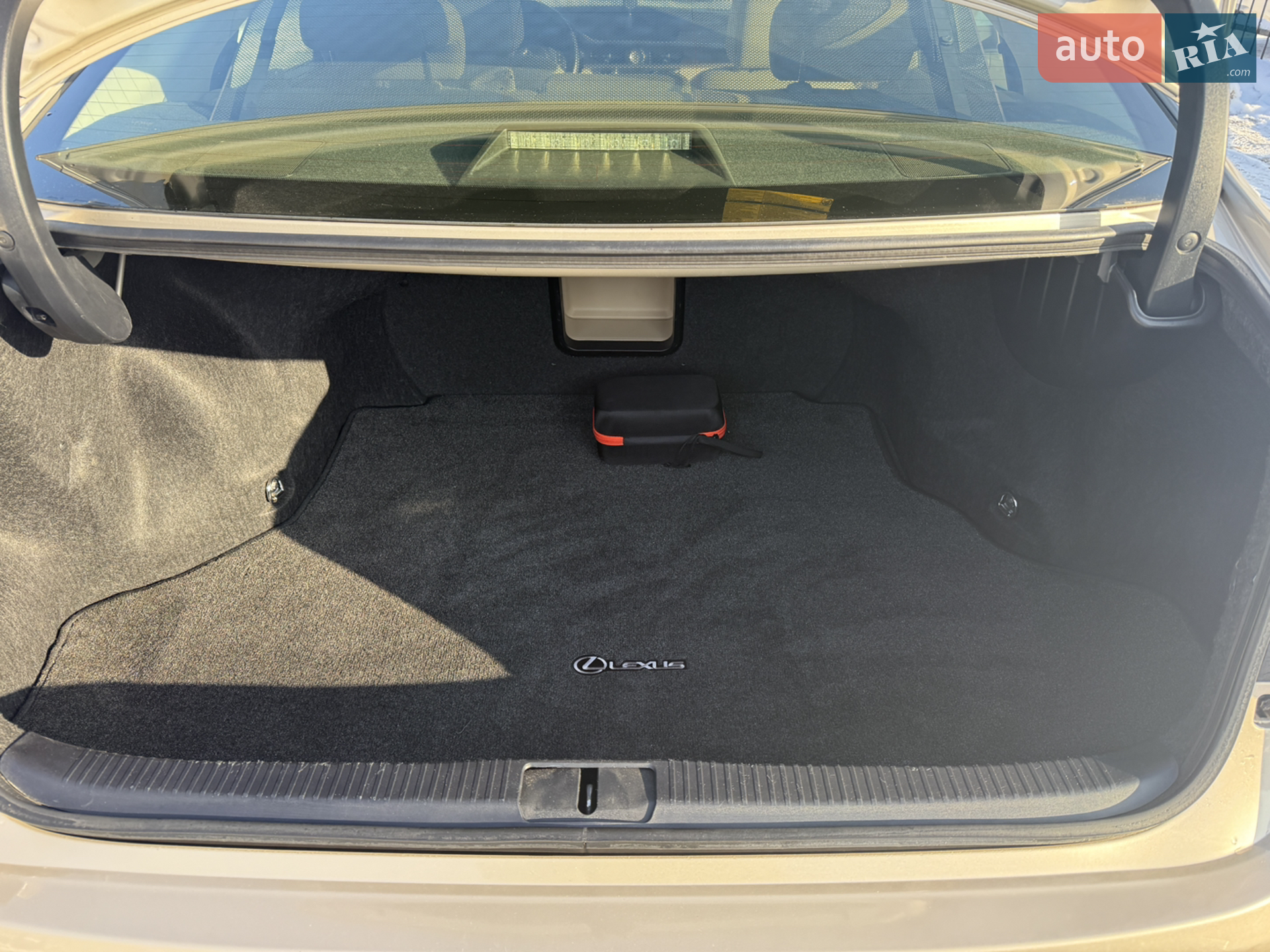 2014 Lexus ES - мініатюра 16