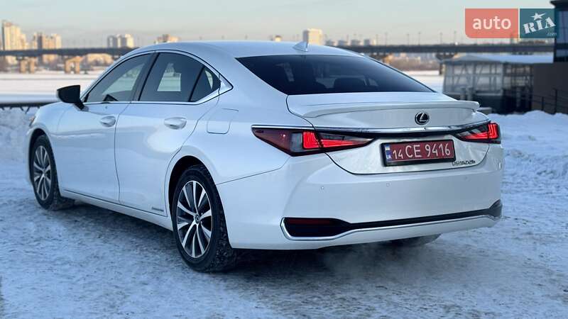 Седан Lexus ES 2021 в Києві