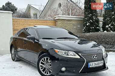 Седан Lexus ES 2013 в Харькове