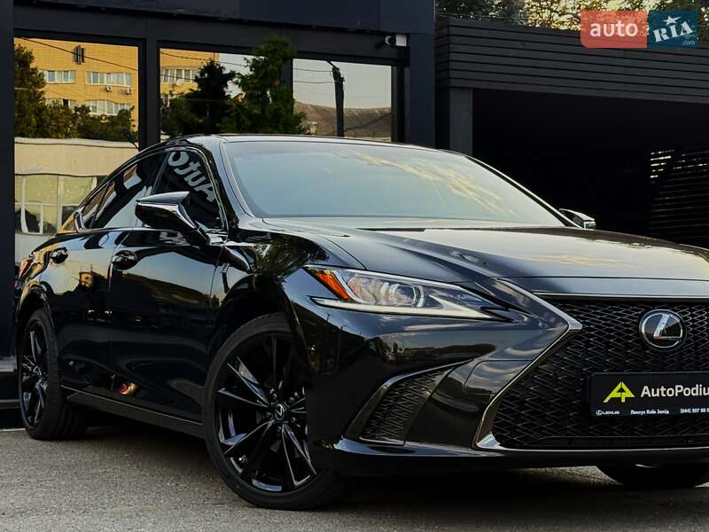 Седан Lexus ES 2023 в Киеве