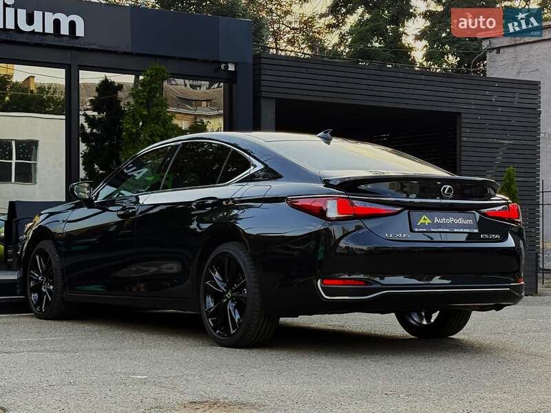 Седан Lexus ES 2023 в Киеве
