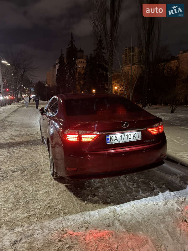 Седан Lexus ES 2014 в Киеве фото Седан Lexus ES 2014 в Киеве