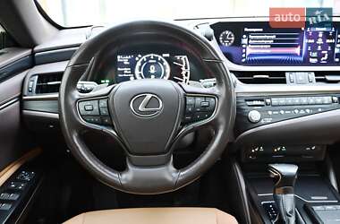 Седан Lexus ES 2021 в Киеве