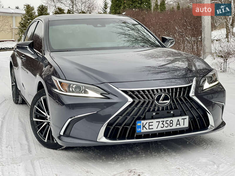 Седан Lexus ES 2022 в Каменском